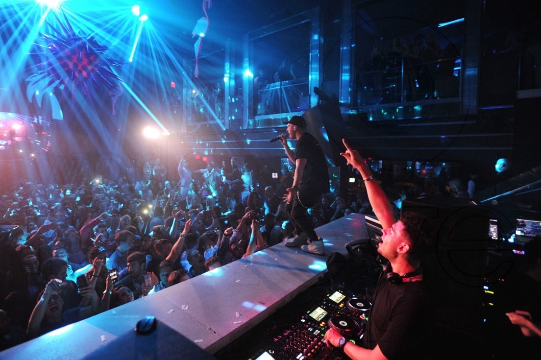 25-Fais performing & Afrojack djing6