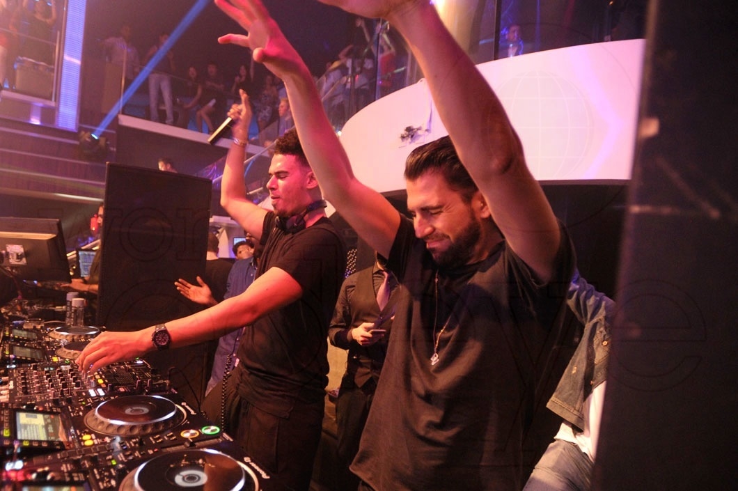 8-Afrojack & Dimitri Vegas djing1