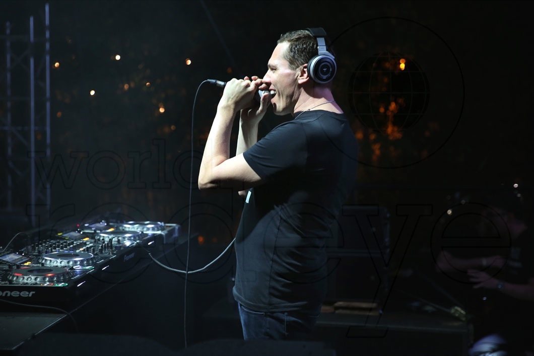 3-Tiesto1