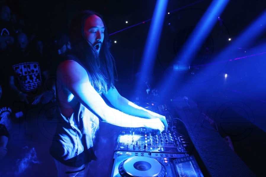 36-Steve Aoki5