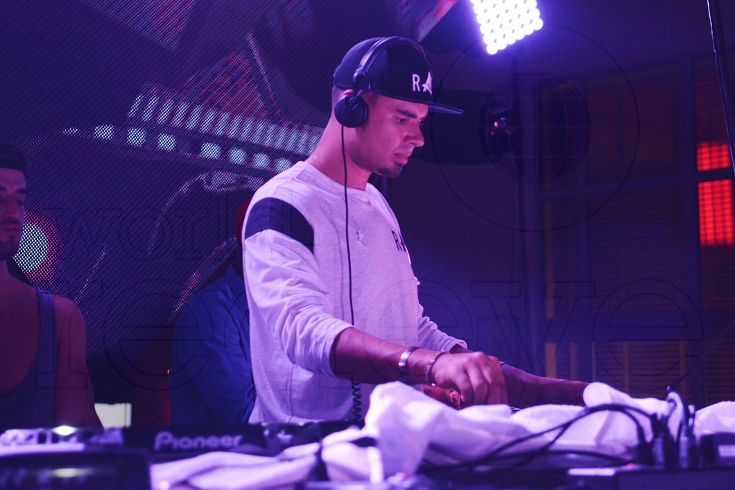 35-AfroJack Spinning11_new