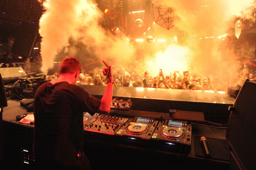 24-Martin Garrix djing17