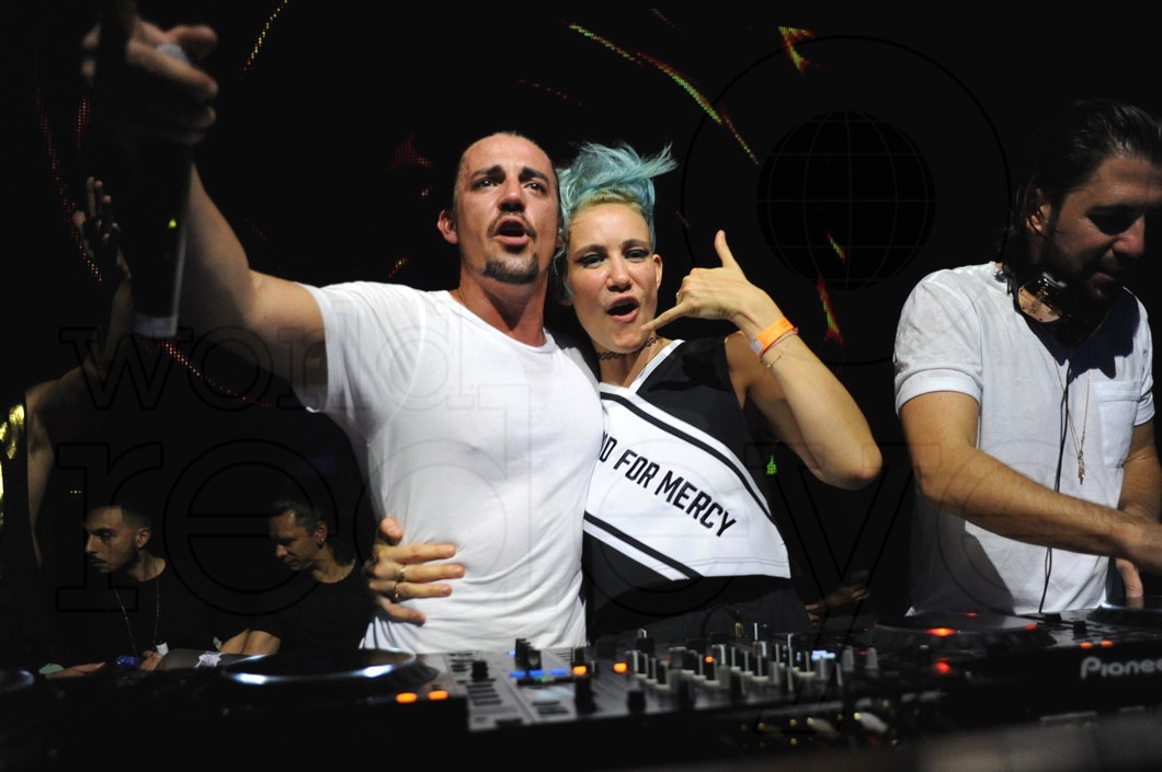 35-Dimitri Vegas, Nervo, & Like Mike DJing_new