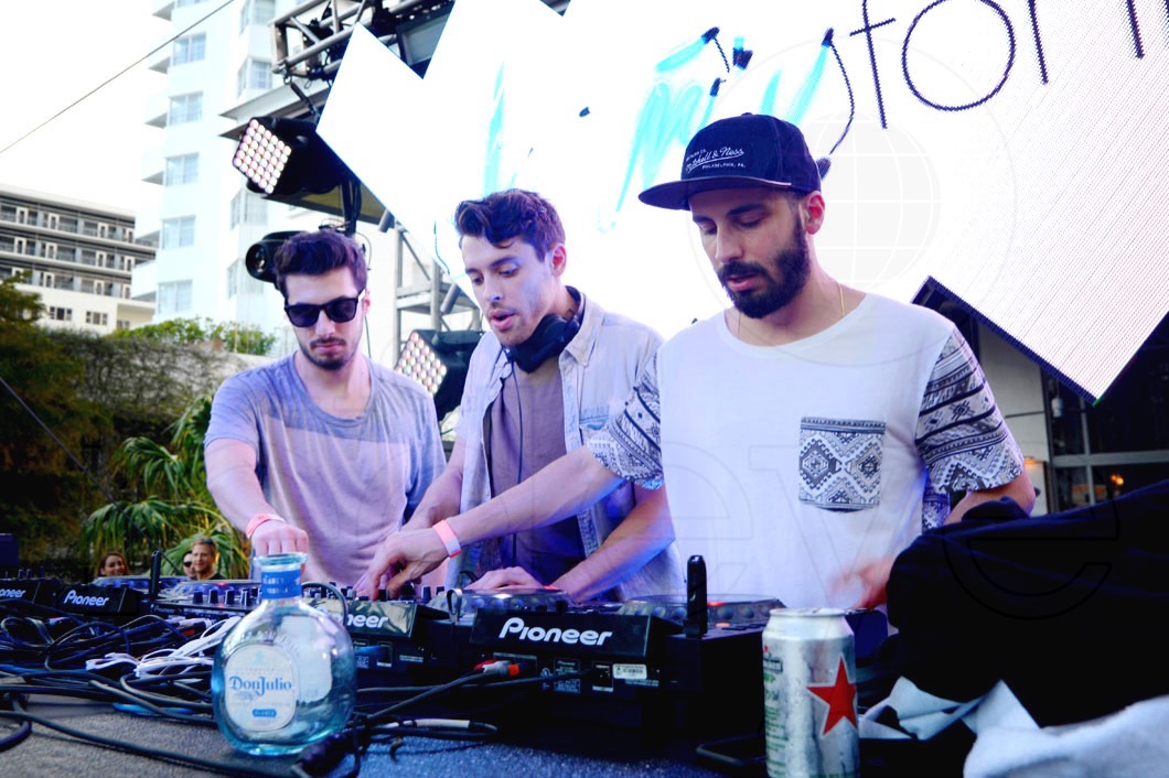 2.3-Cash Cash Djing52_new