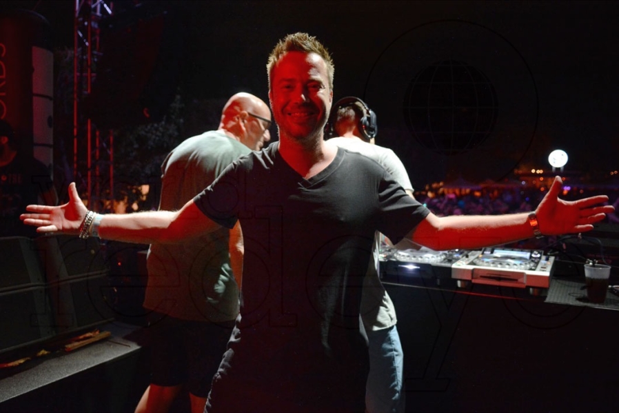 24-Sander Van Doorn1