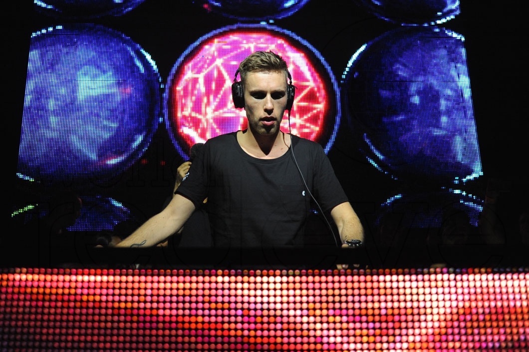 25-Nicky Romero DJing46