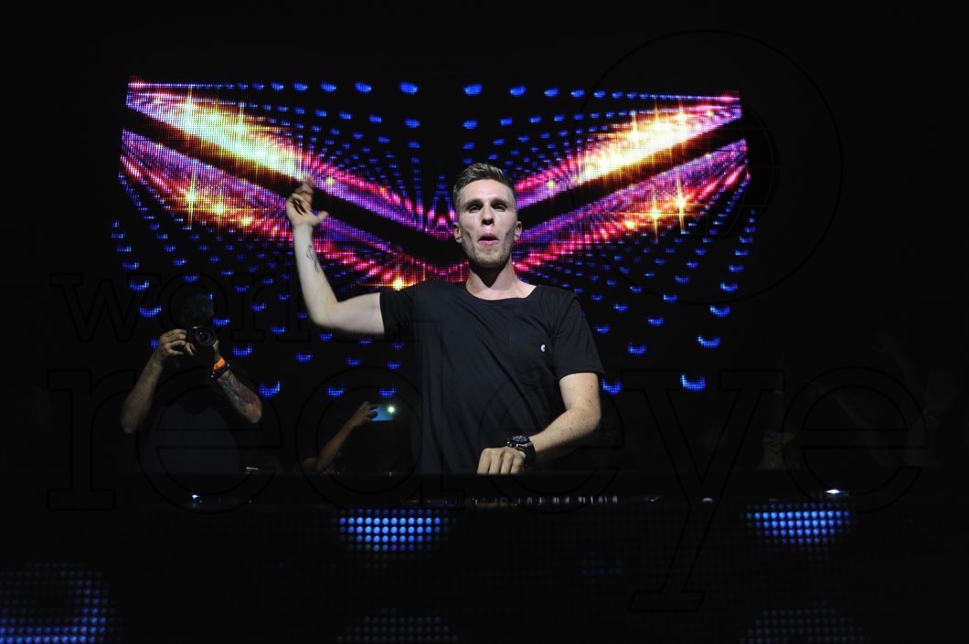 26-Nicky Romero DJing88