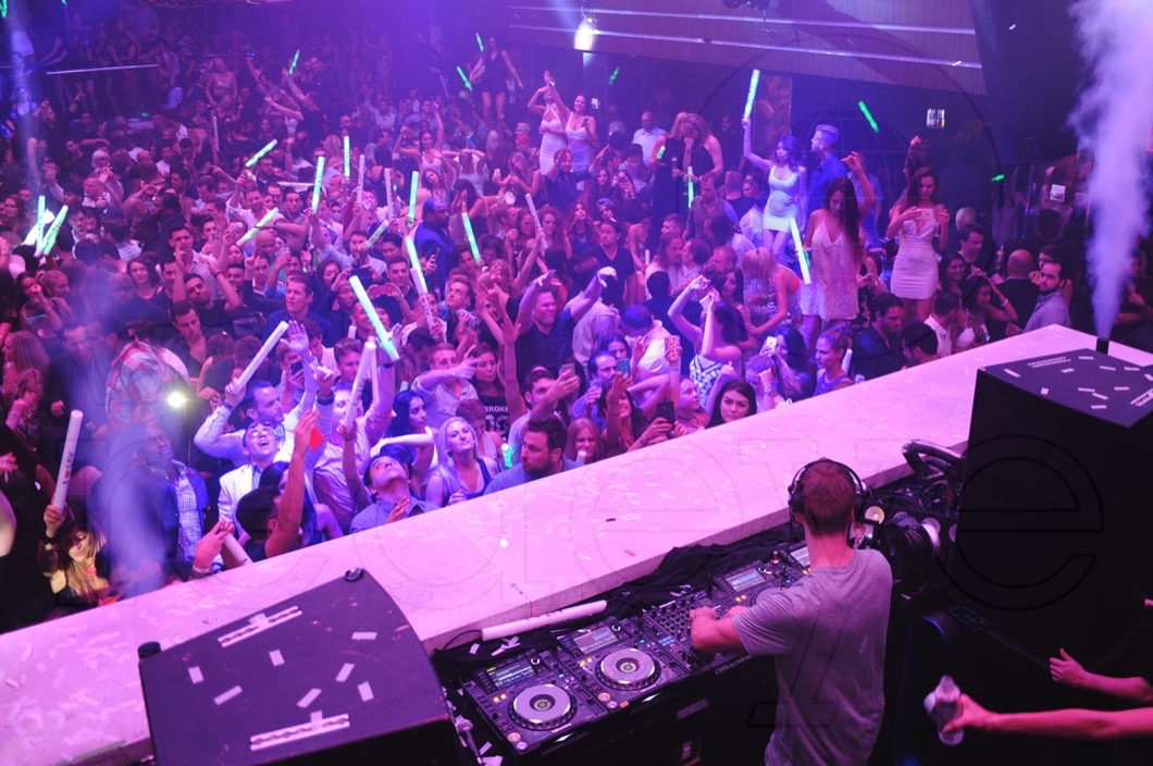 4-Calvin Harris djing41_new