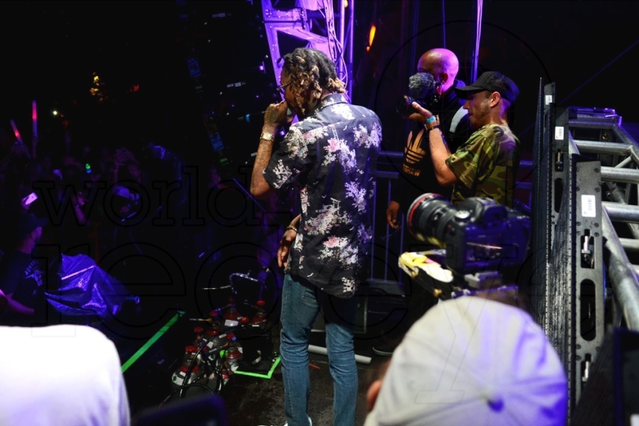 24-Wiz Khalifa Performing11