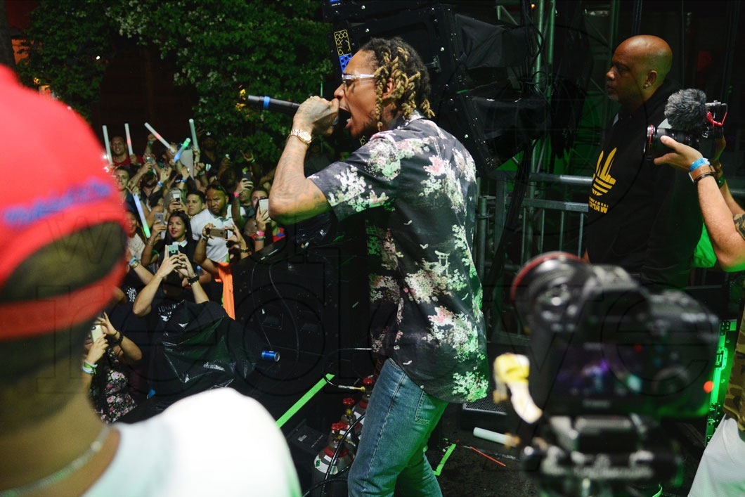 27-Wiz Khalifa Performing14