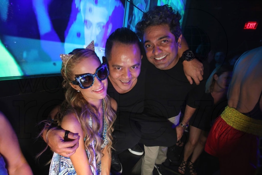 30-Paris Hilton, Tamz, & Navin Chatani