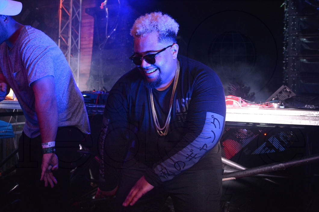 33-DJ Carnage67