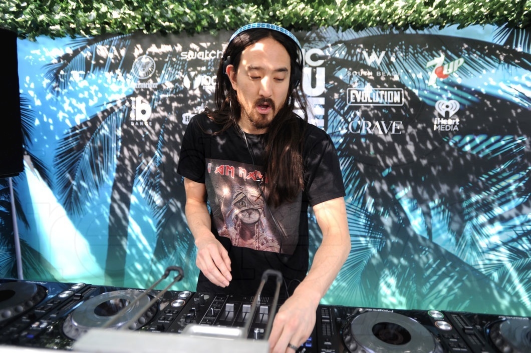 3.5-Steve Aoki djing11