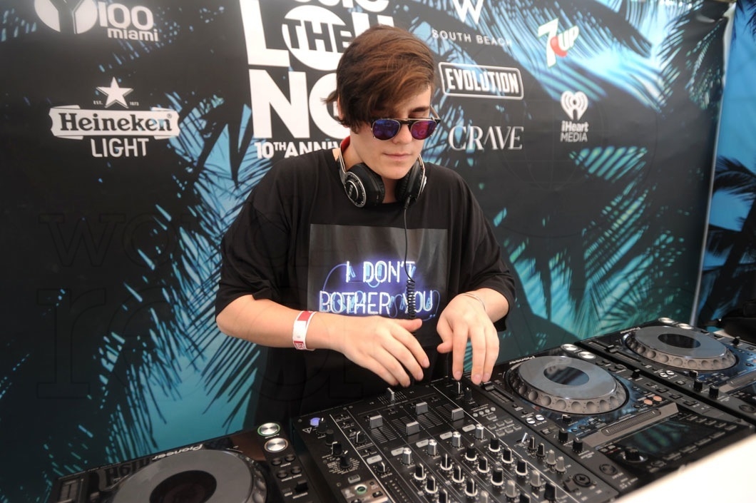 32-Audien djing2