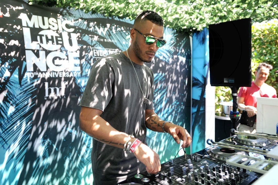 8-Sunnery James djing2