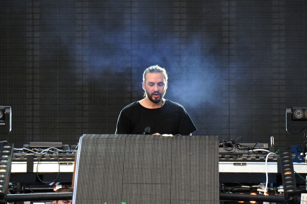 22-Steve Angello54