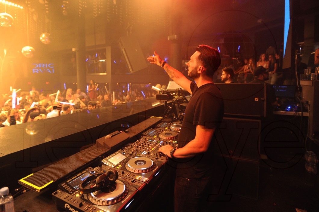 6-Cedric Gervais djing61