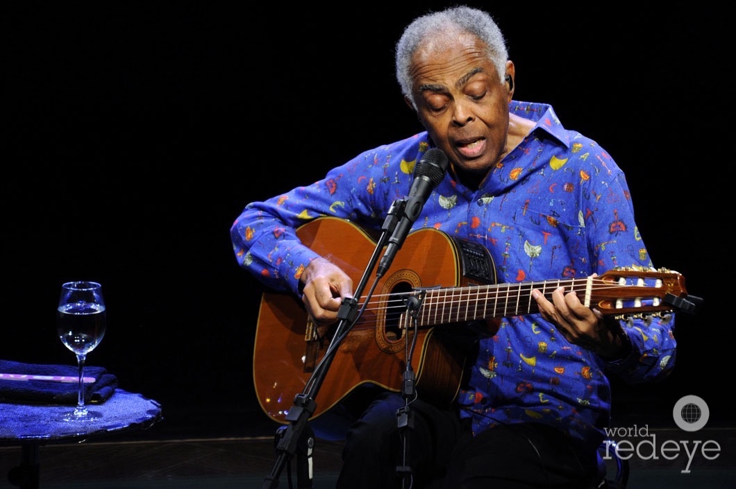 30-Gilberto Gil performing6