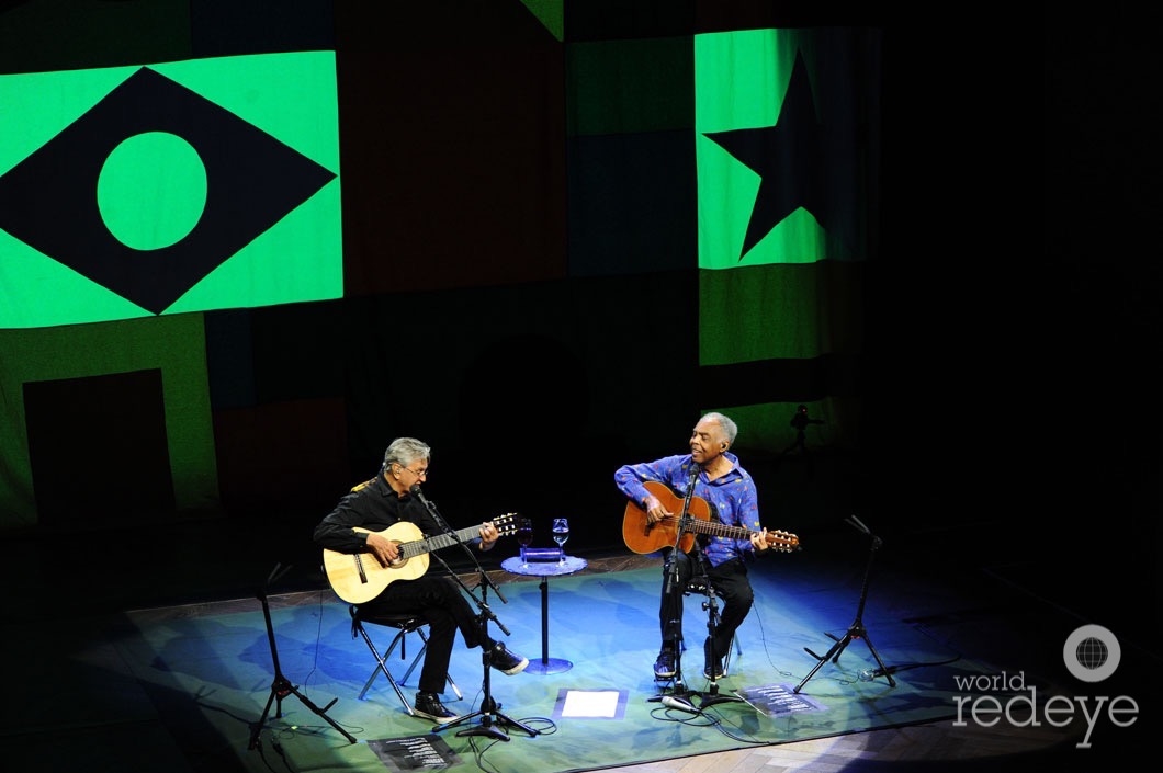 35-Caetano Veloso & Gilberto Gil performing4