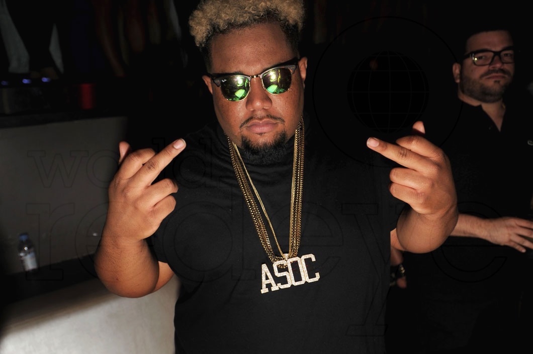 22-DJ Carnage2