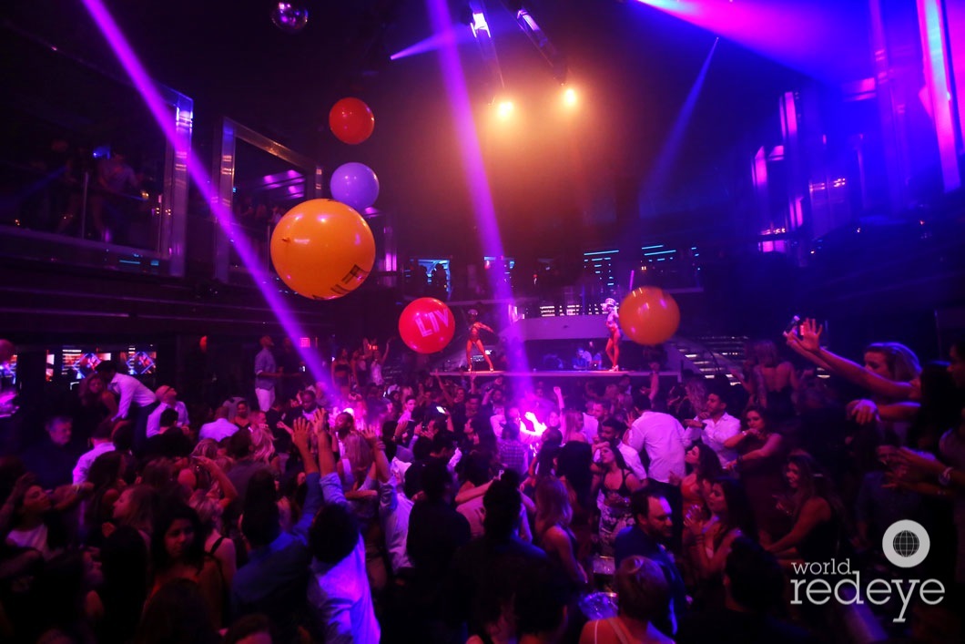 2-Atmosphere at LIV at Fontainebleau19_new