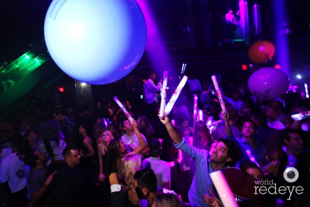 27-Atmosphere at LIV at Fontainebleau23_new