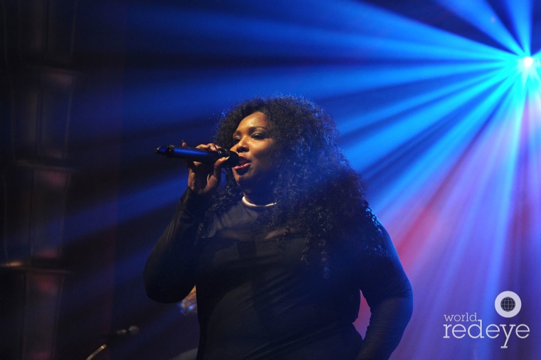 6-LIzzo performing2_new