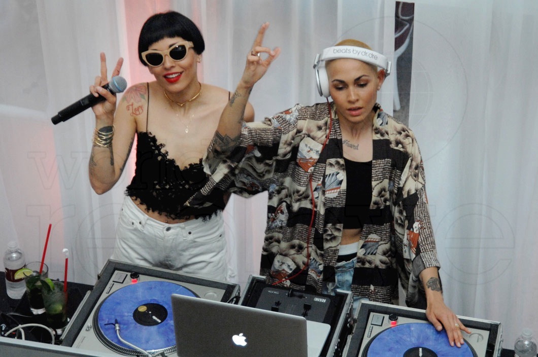 10-Nina Sky40_new