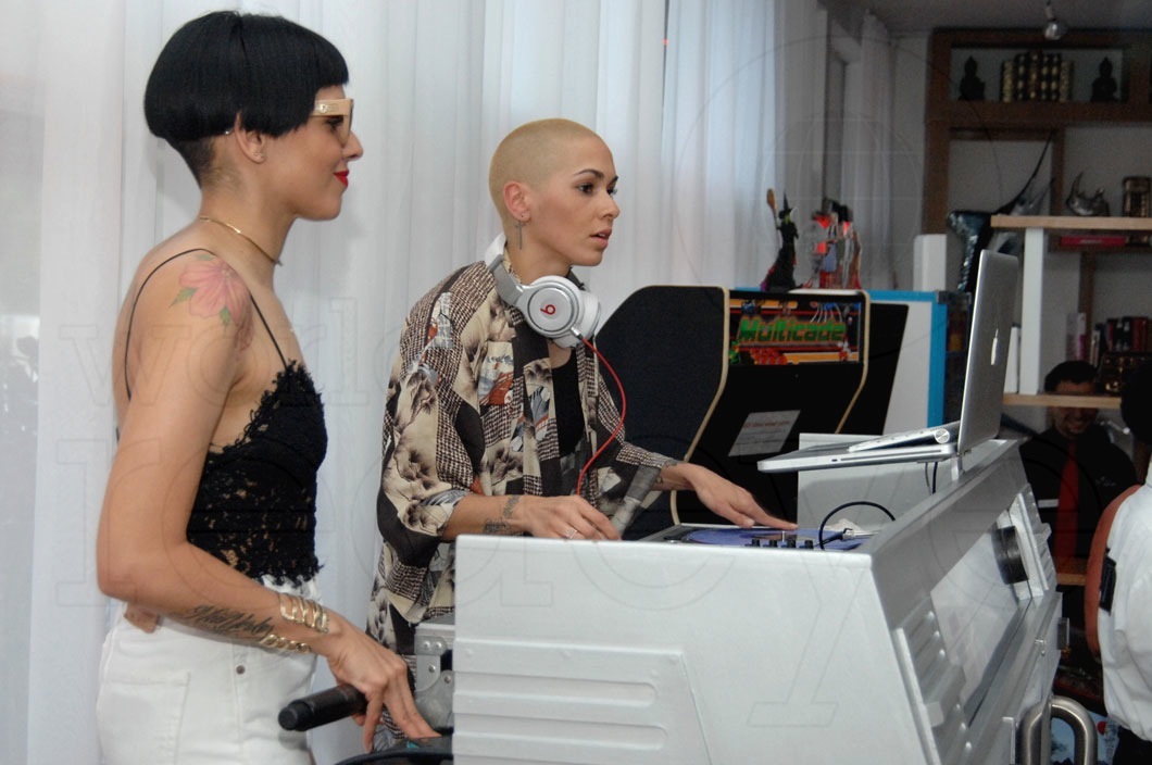 2-Nina Sky23_new