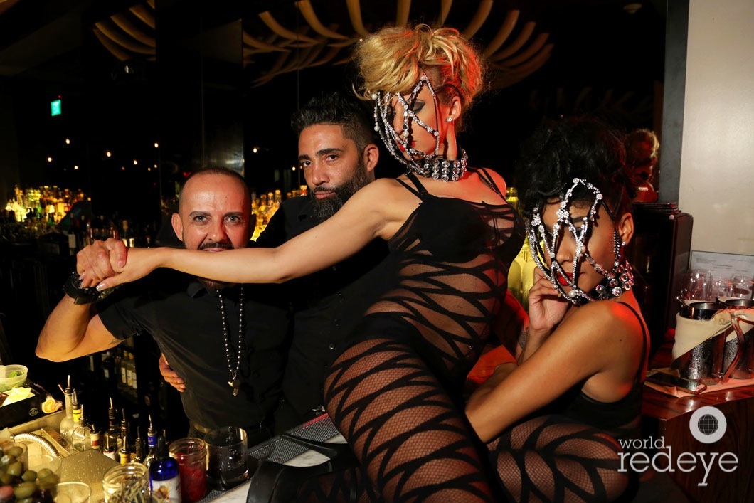 4-Dancers at STK at 1 Hotels8_new