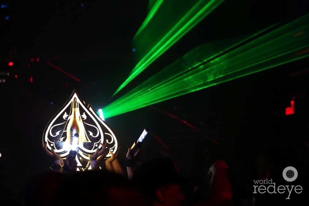 y-Atmosphere at LIV at Fontainebleau6