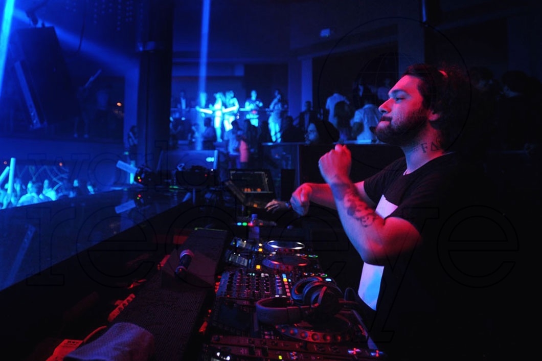 5-Deorro djing47