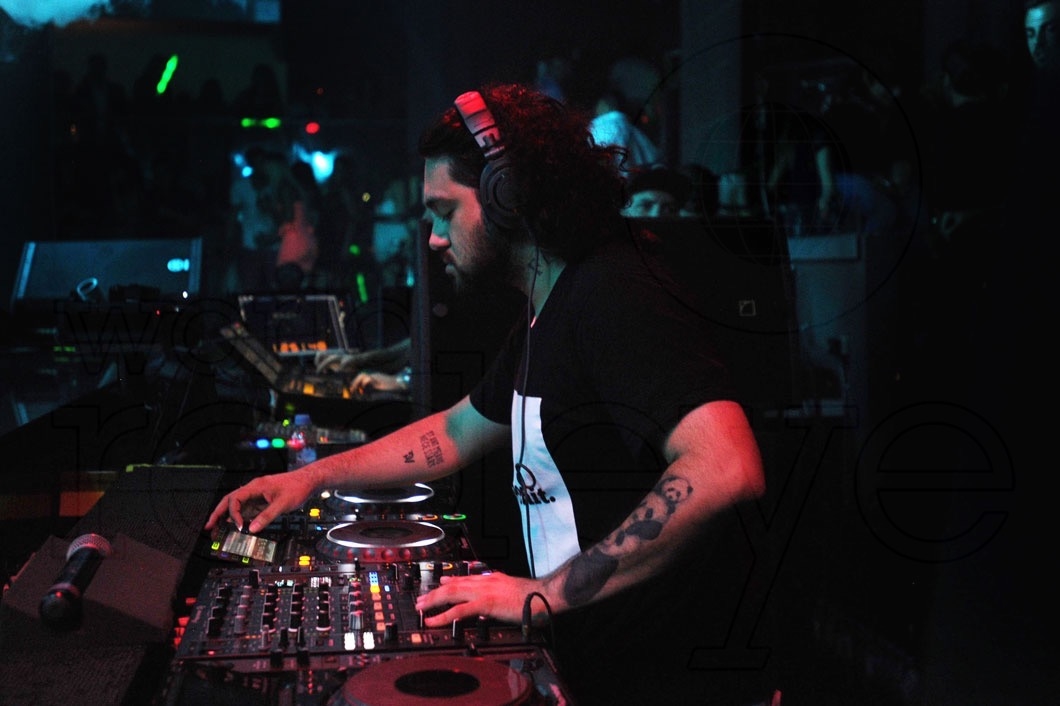 7-Deorro djing45