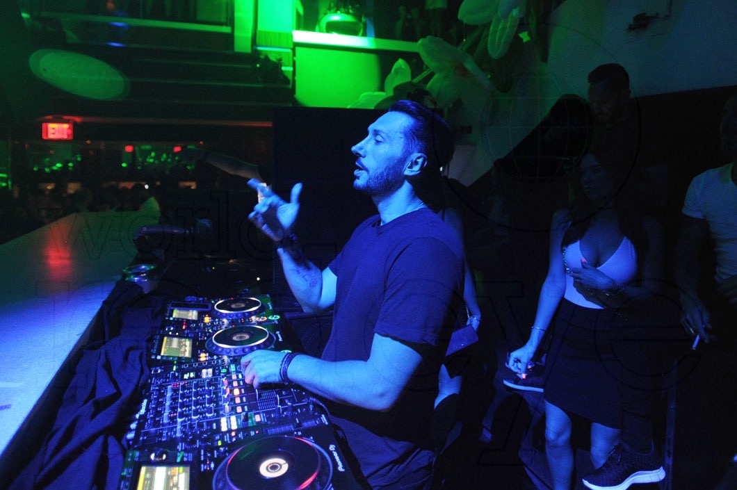 32-Cedric Gervais djing32