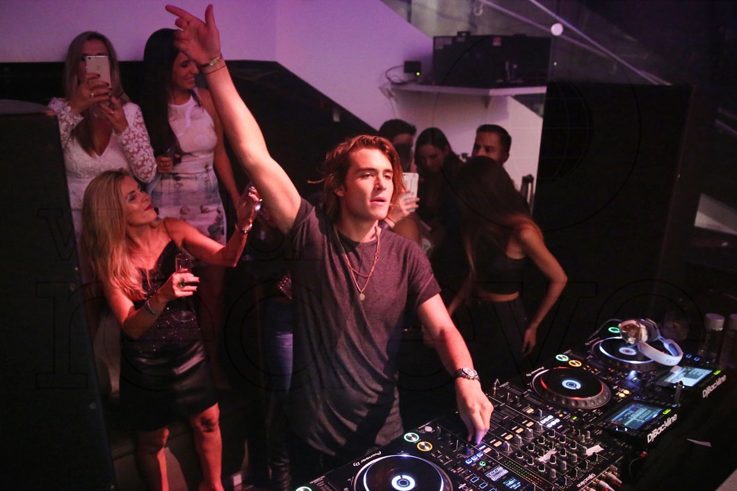 10-Danny Avila30