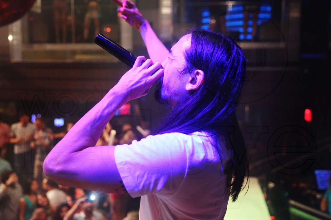 38.1-Steve Aoki40_new