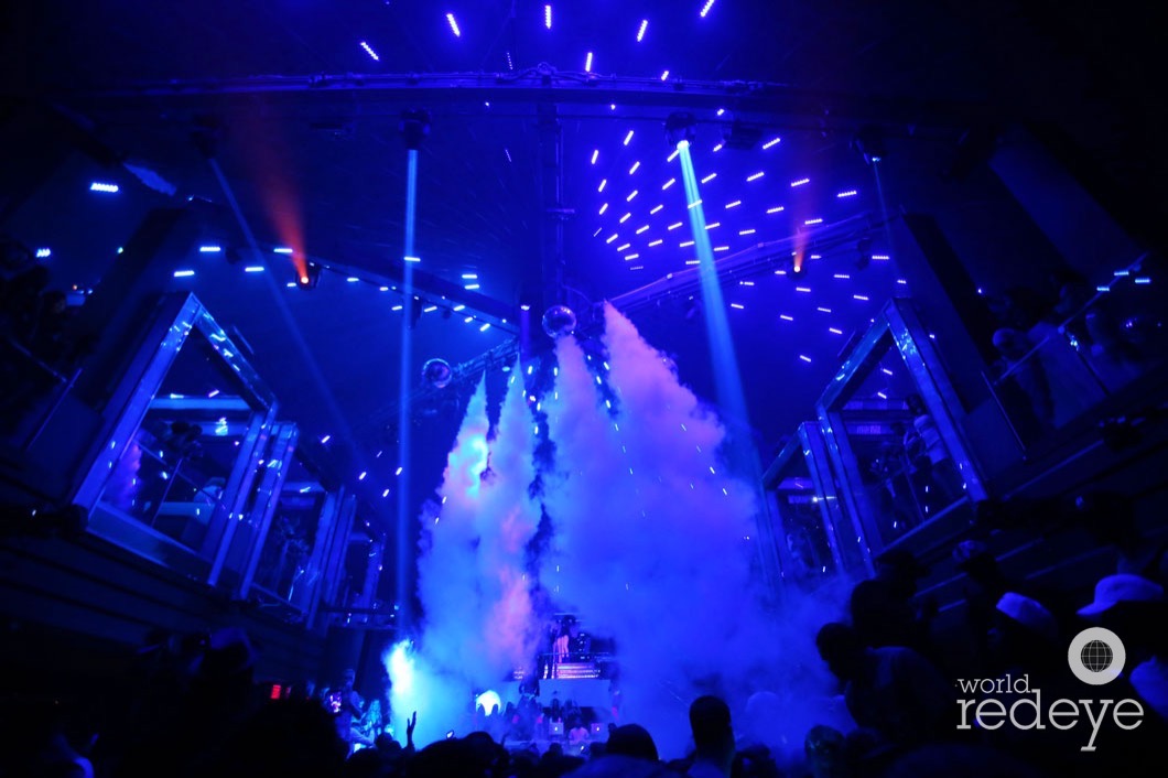 9.8-y-Atmosphere at LIV at Fontainebleau10_new