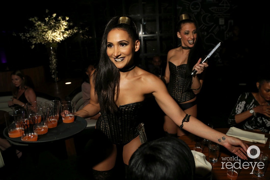 12-Dancers at STK at 1 Hotels2_new