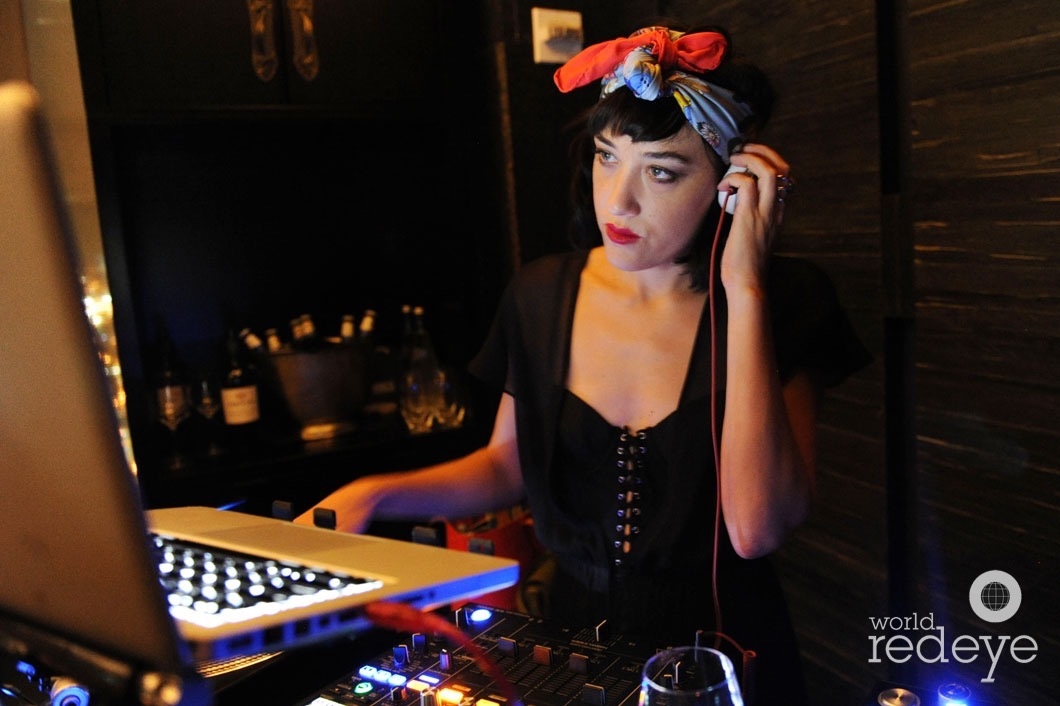 32-Mia Moretti DJing5