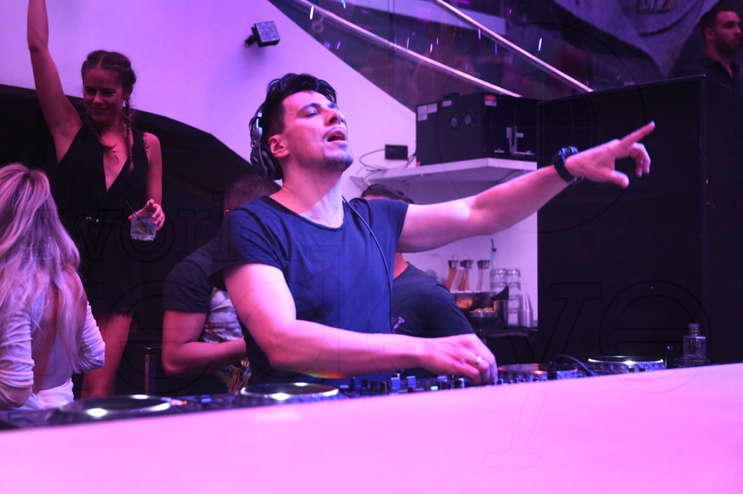 10-Thomas Gold Djing21_new