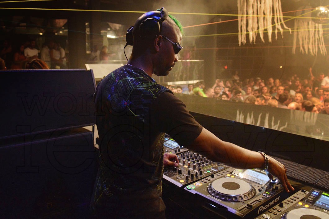 14-Green Velvet Spinning18_new