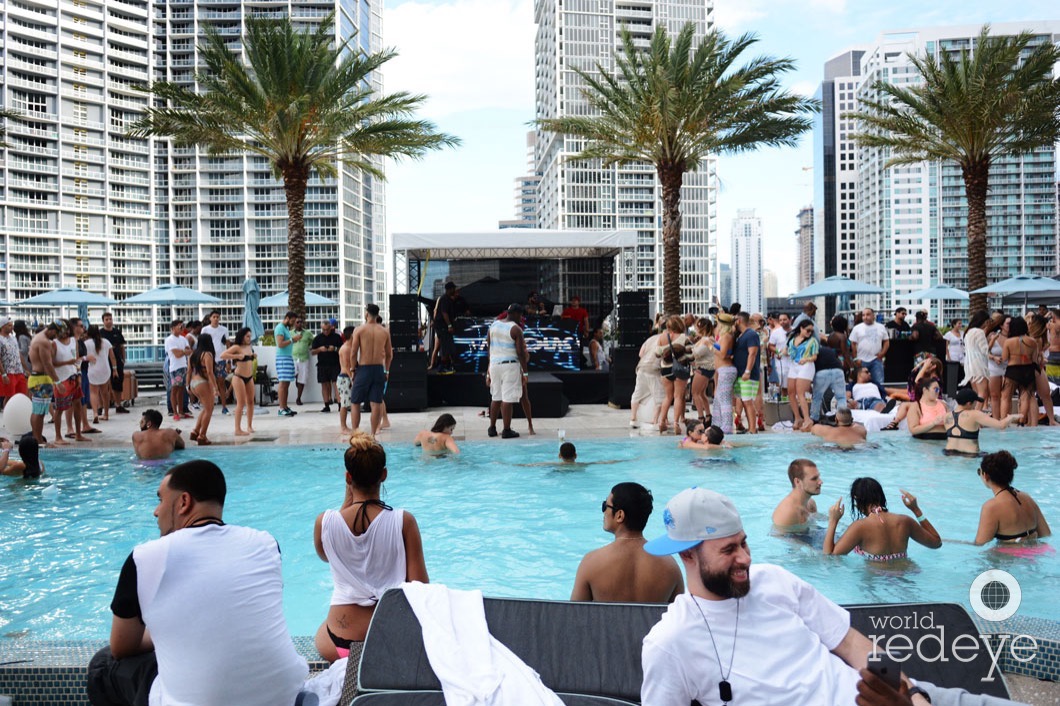 One Epic Summer Pool Party at Epic Hotel - World Red Eye | World Red Eye