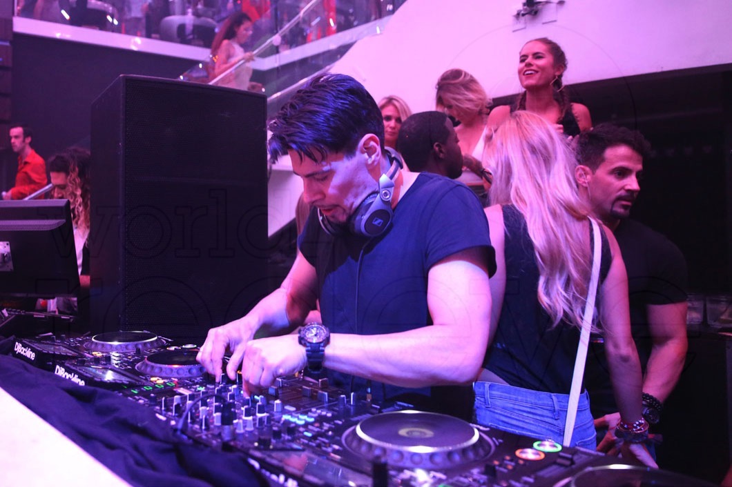 6-Thomas Gold Djing17_new