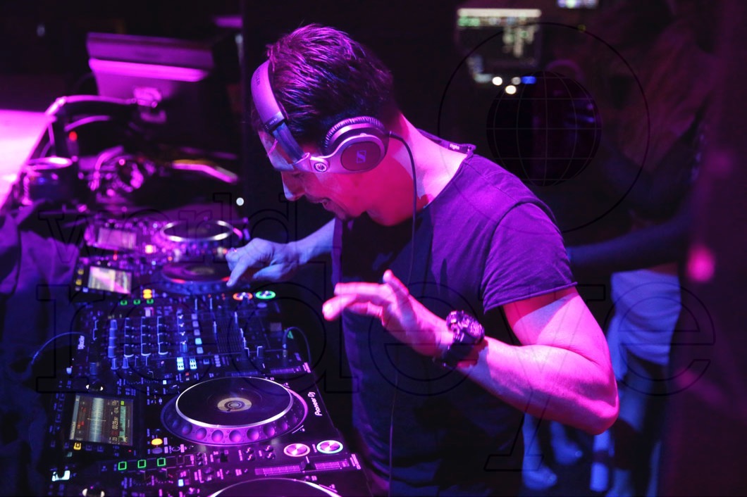 7.1-Thomas Gold Djing11_new