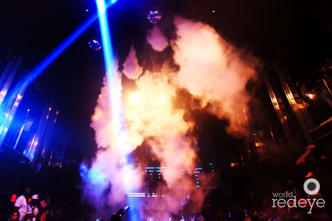 Atmosphere at LIV at Fontainebleau4