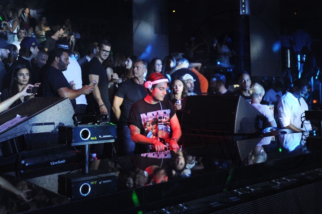 8-Alesso djing23