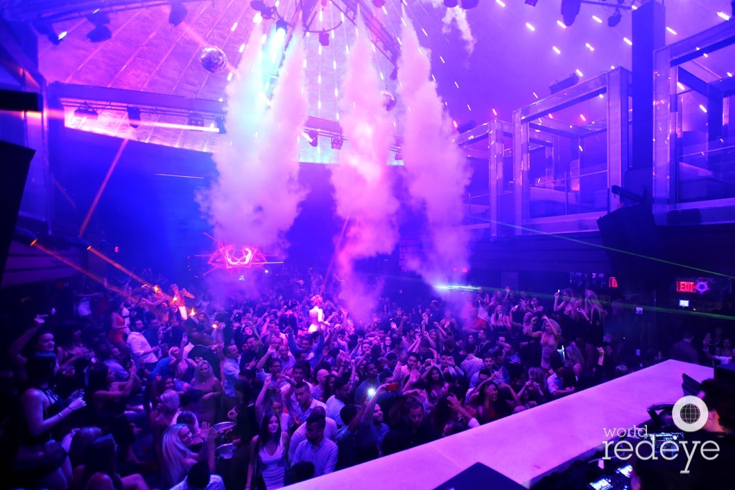 1-Atmosphere at LIV at Fontainebleau22_new