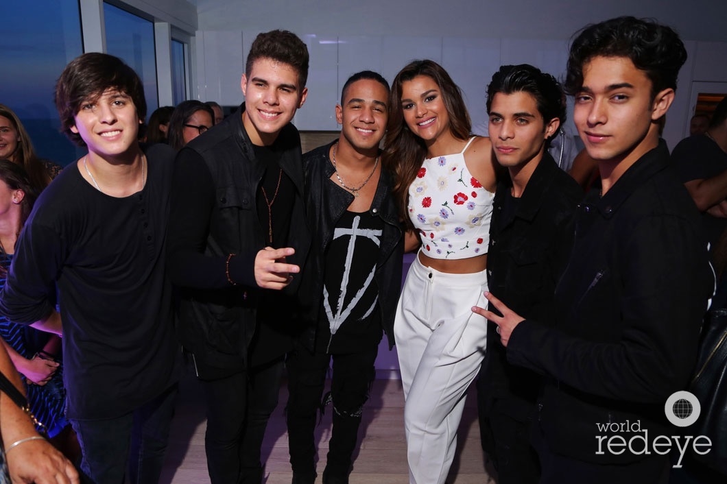 33-CNCO & Clarissa Molina1