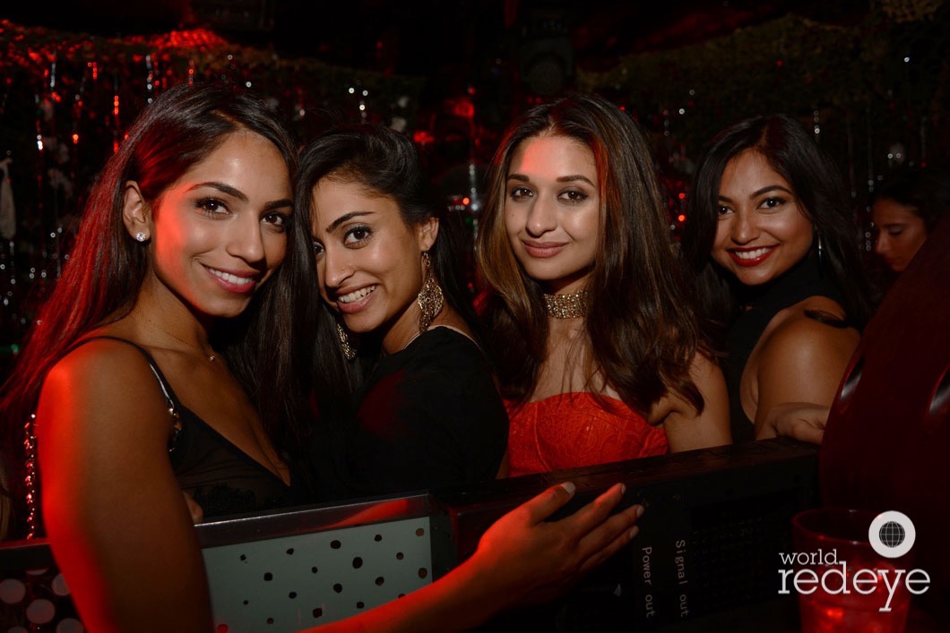 39-devi-kapoor-maya-chander-lina-patel-friedns4_new