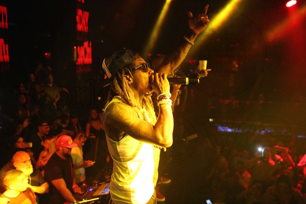 9-lil-wayne-live3